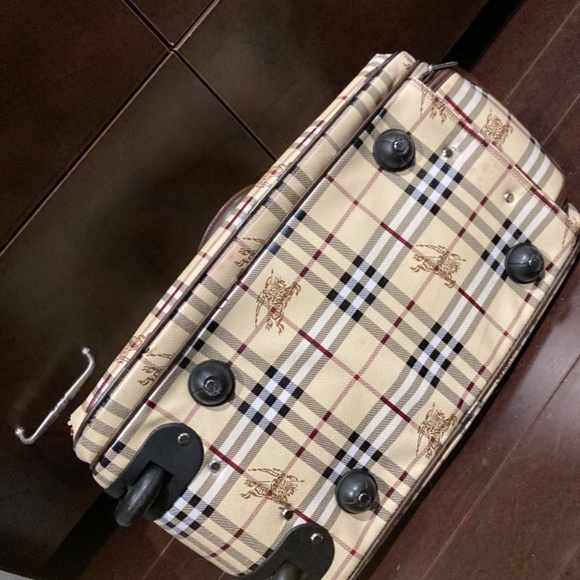 RARE Burberry Haymarket Rolling Luggage Travel Bag Weekender - Picture 6 of 15